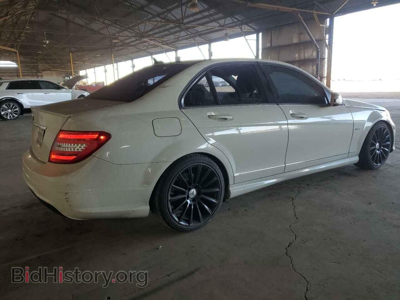 2012 MERCEDES-BENZ C-CLASS - VIN: WDDGF4HB8CA627768 - Фото 3