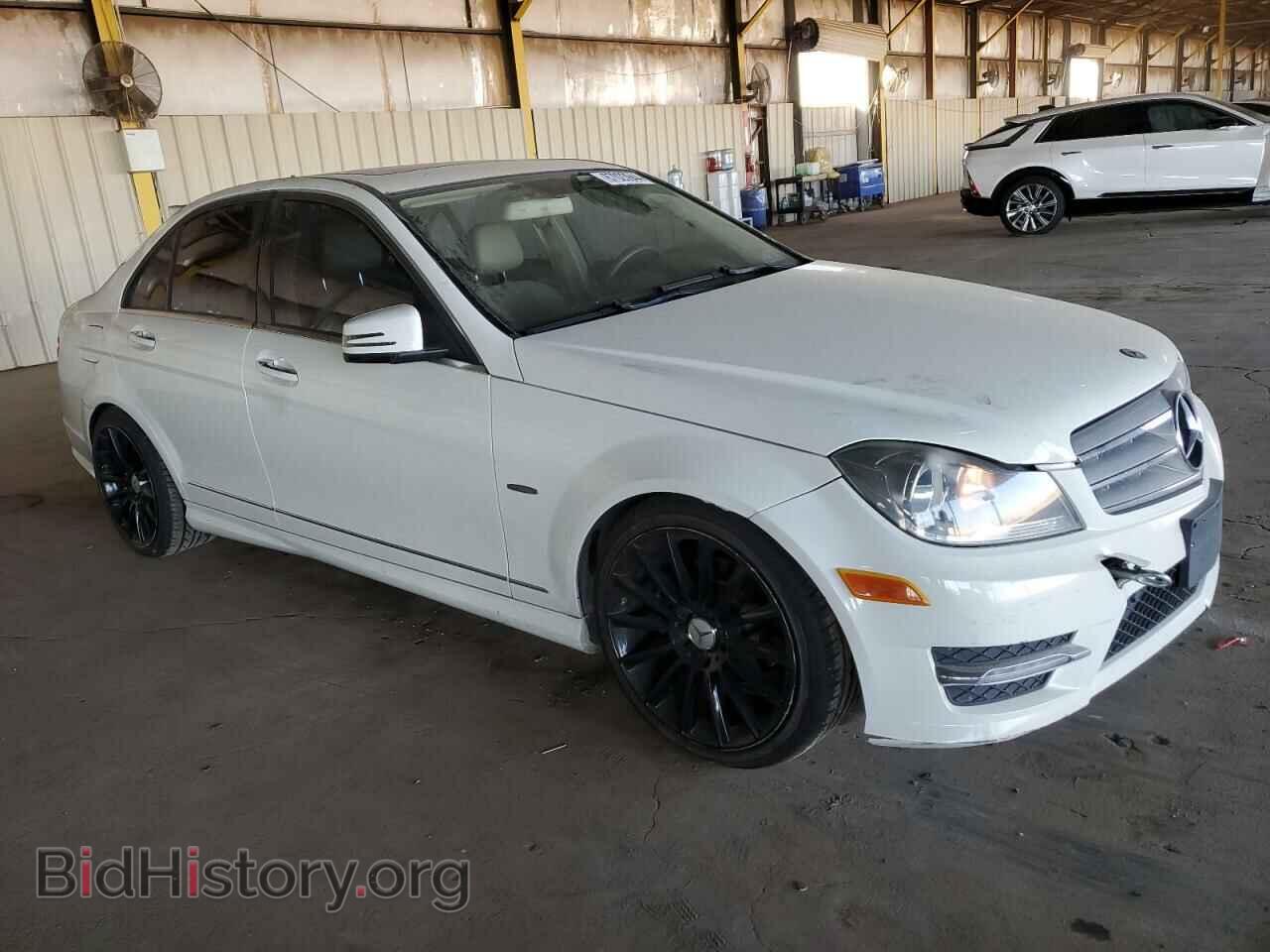 2012 MERCEDES-BENZ C-CLASS - VIN: WDDGF4HB8CA627768 - Фото 4
