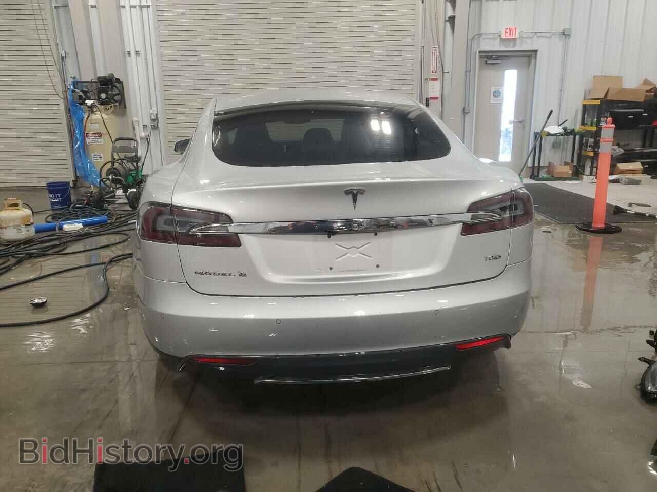2015 TESLA MODEL S - VIN: 5YJSA1S28FF090616 - Фото 6