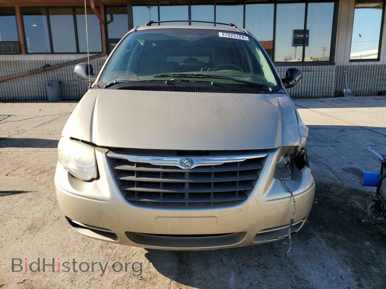 2006 CHRYSLER MINIVAN - VIN: 2A4GP54LX6R635263 - Фото 5