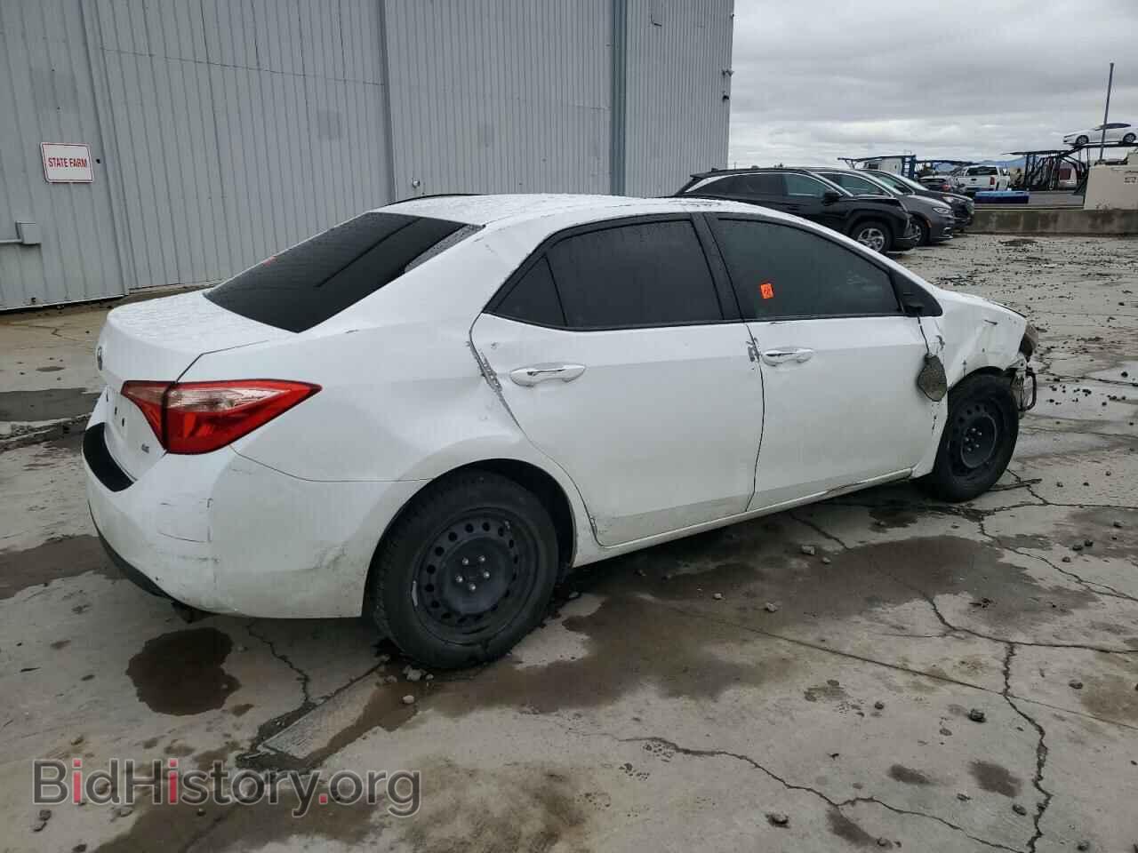 2018 TOYOTA COROLLA - VIN: 5YFBURHEXJP806789 - Фото 3
