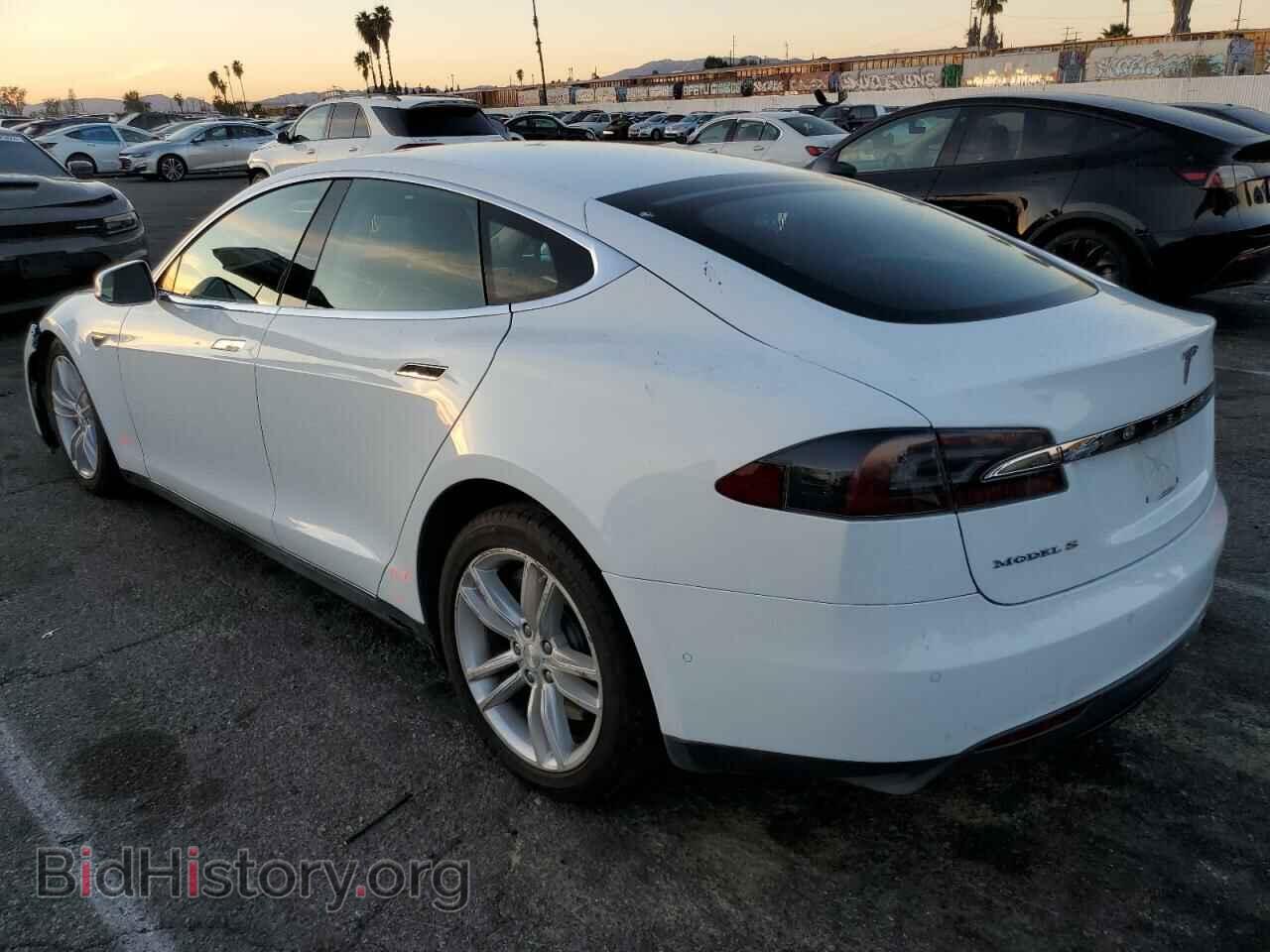 2015 TESLA MODEL S - VIN: 5YJSA1S21FF087461 - Photo 2