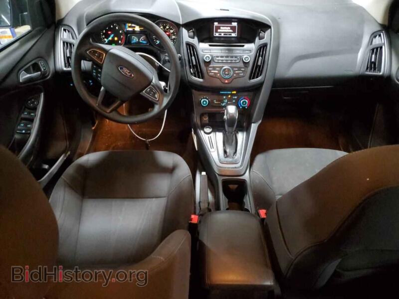 2016 Ford FOCUS (VIN 1FADP3K23GL274501) — photo 8 of 12