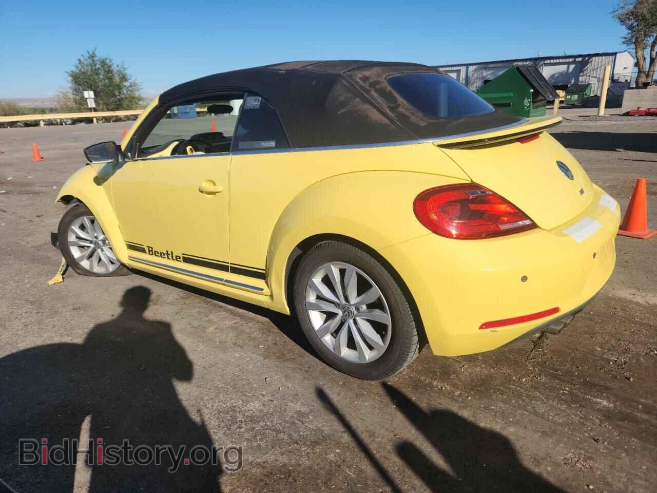 2013 VOLKSWAGEN BEETLE - VIN: 3VW5L7AT8DM816730 - Фото 2