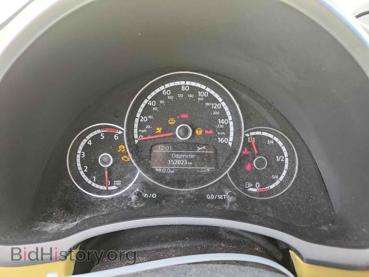 2013 VOLKSWAGEN BEETLE - VIN: 3VW5L7AT8DM816730 - Фото 9