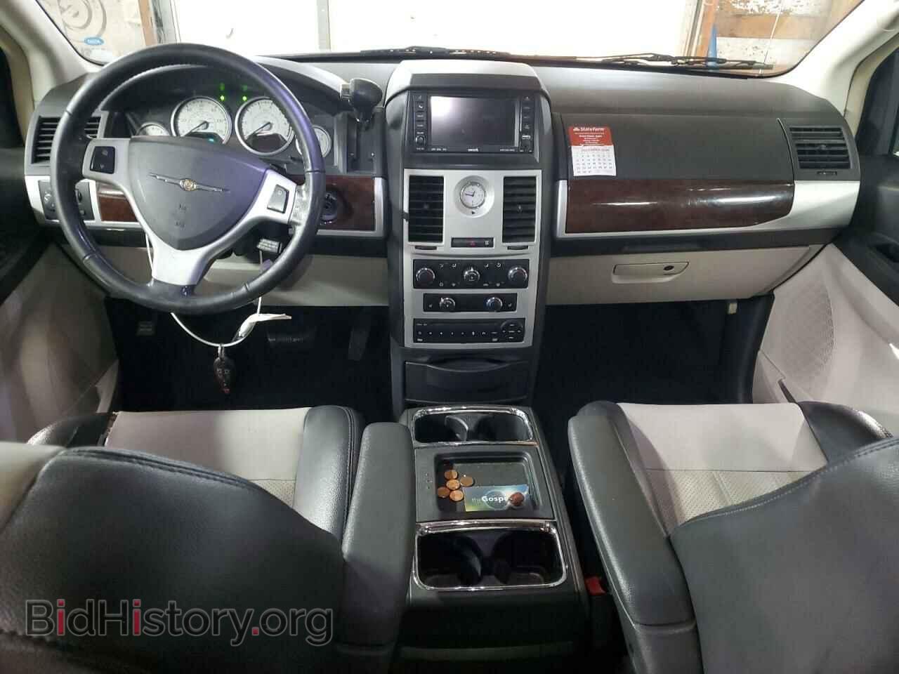 2010 CHRYSLER MINIVAN - VIN: 2A4RR8DX2AR496200 - Фото 8