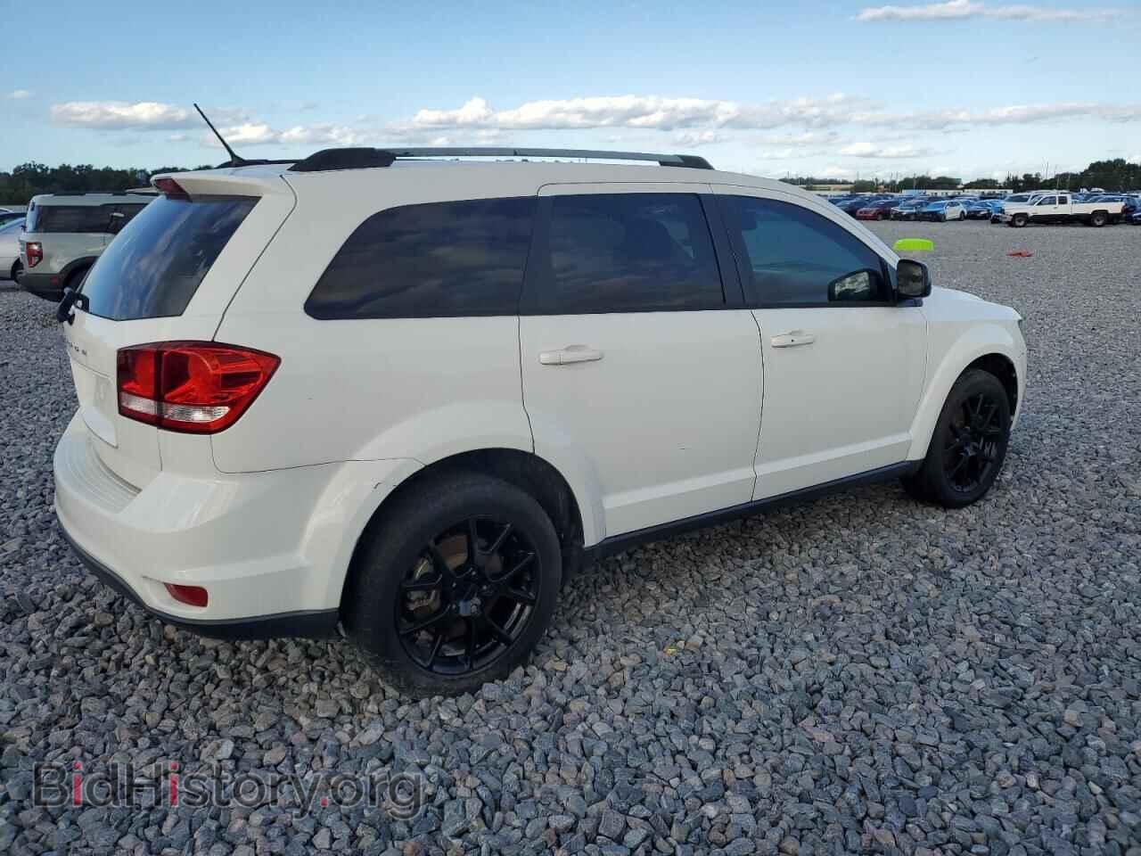 2017 DODGE JOURNEY - VIN: 3C4PDCBBXHT587602 - Фото 3