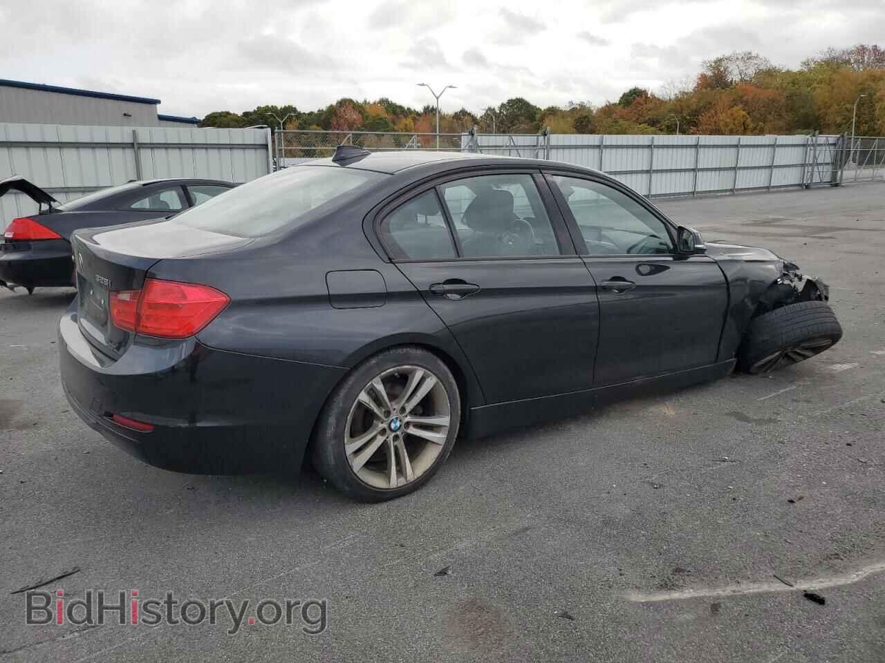 2013 BMW 3 SERIES - VIN: WBA3B5C54DF596564 - Фото 3