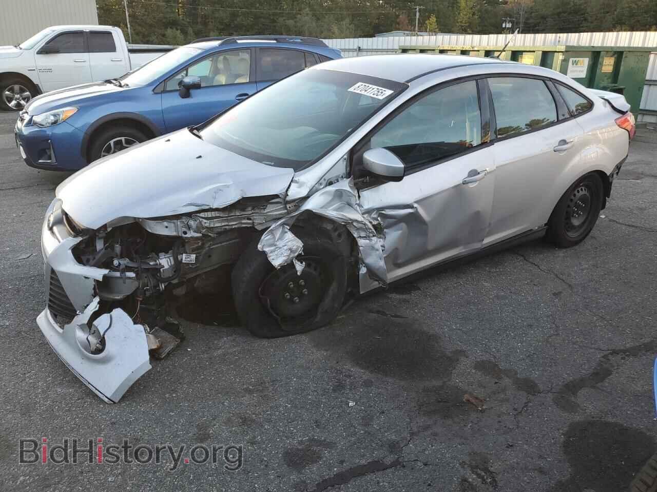 Photo 1FAHP3F24CL396516 - FORD FOCUS 2012