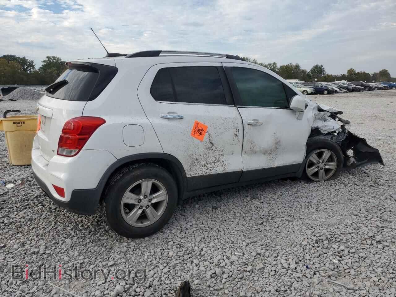2017 CHEVROLET TRAX - VIN: 3GNCJLSB4HL235548 - Фото 3