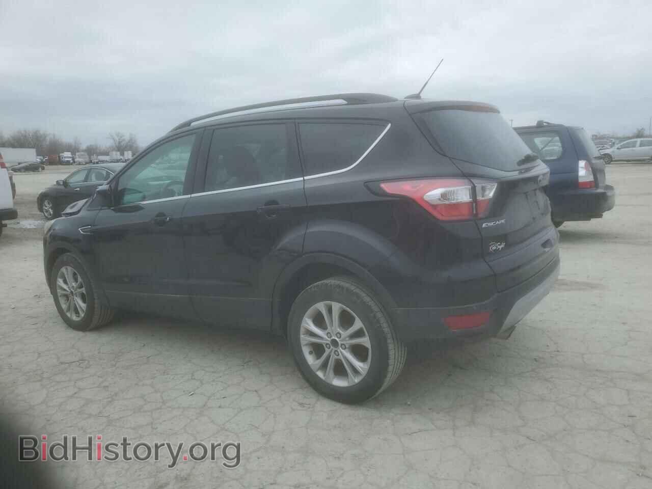 2017 FORD ESCAPE - VIN: 1FMCU0GD4HUC09607 - Photo 2