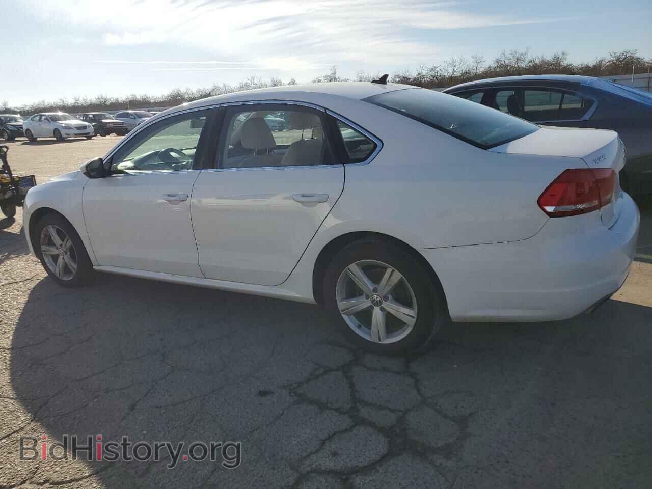 2012 VOLKSWAGEN PASSAT - VIN: 1VWBP7A37CC041621 - Фото 2