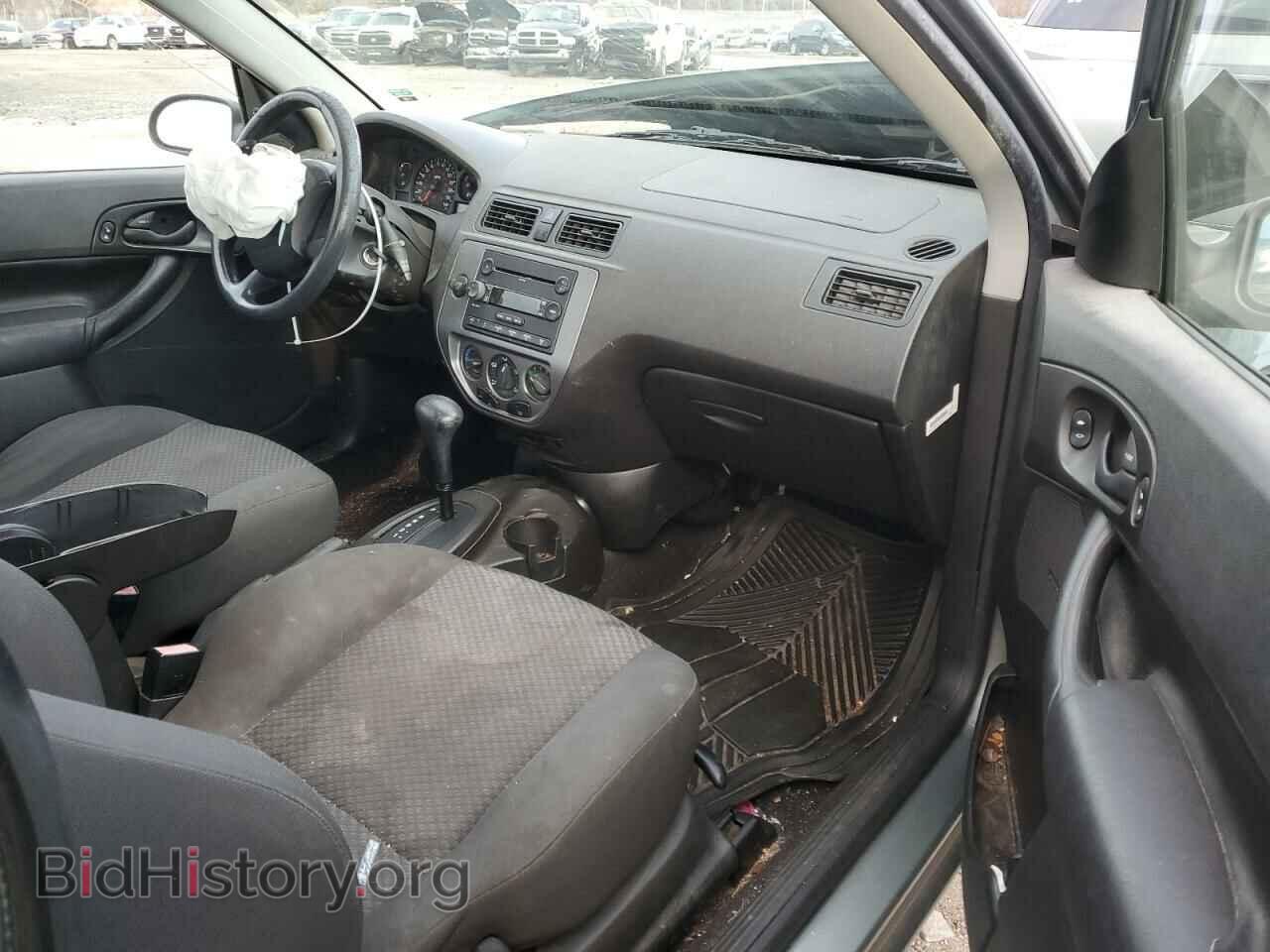 2005 FORD FOCUS - VIN: 3FAFP31N25R156586 - Фото 8