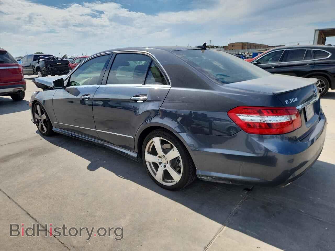 2011 MERCEDES-BENZ E-CLASS - VIN: WDDHF5GB7BA495550 - Фото 2