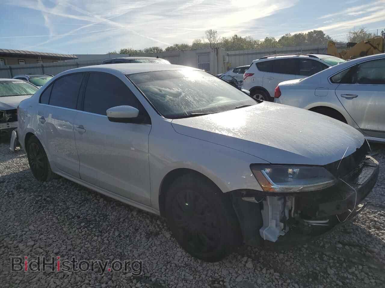 2017 VOLKSWAGEN JETTA - VIN: 3VW2B7AJ2HM394240 - Фото 4