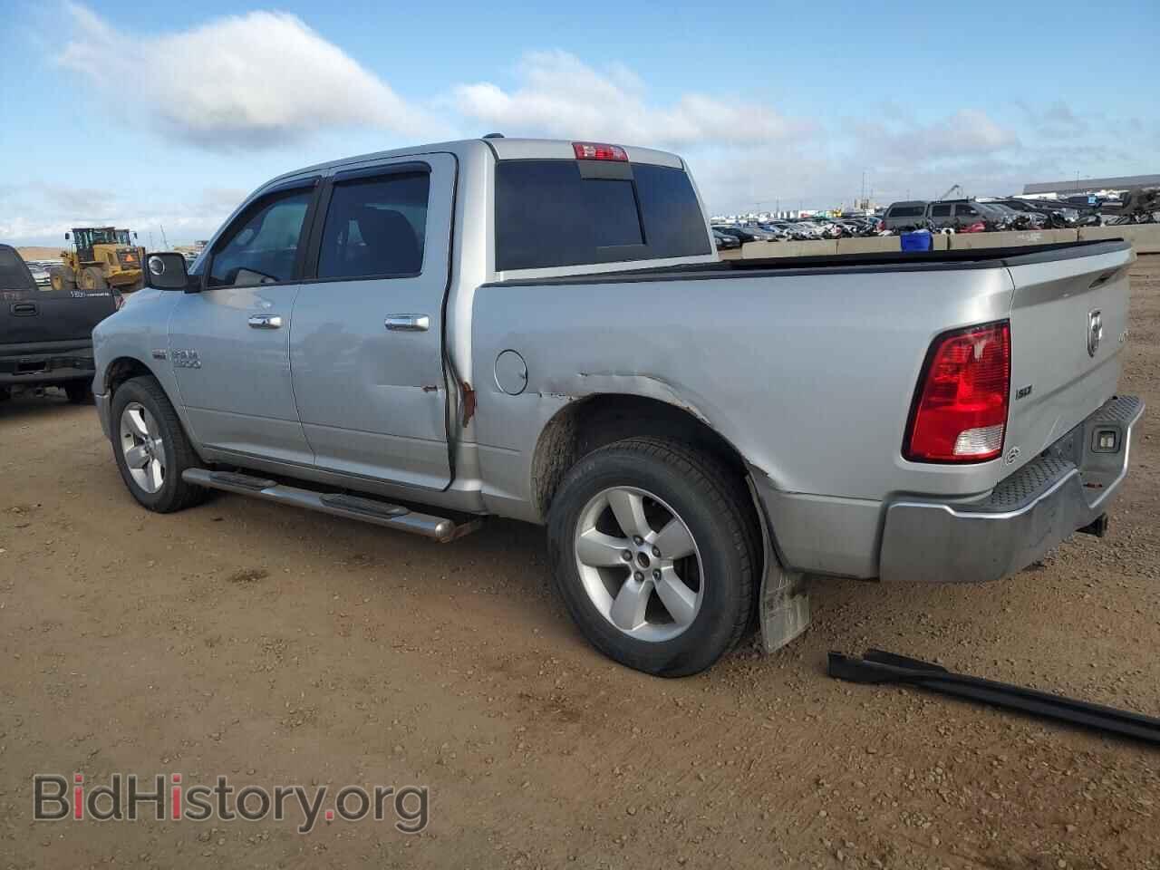 2016 RAM 1500 - VIN: 1C6RR7LT5GS109085 - Фото 2