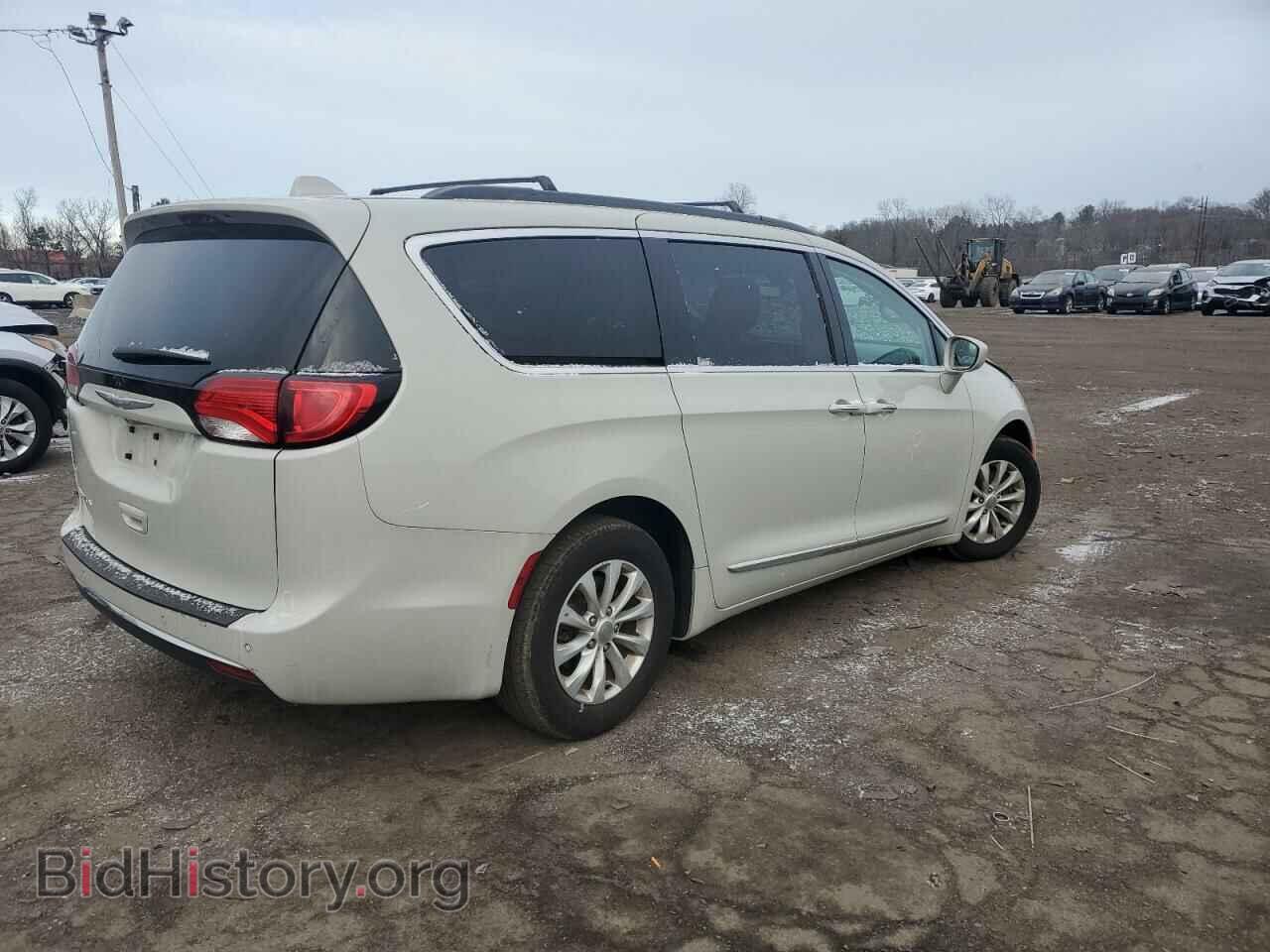2017 CHRYSLER PACIFICA - VIN: 2C4RC1BG8HR661341 - Фото 3