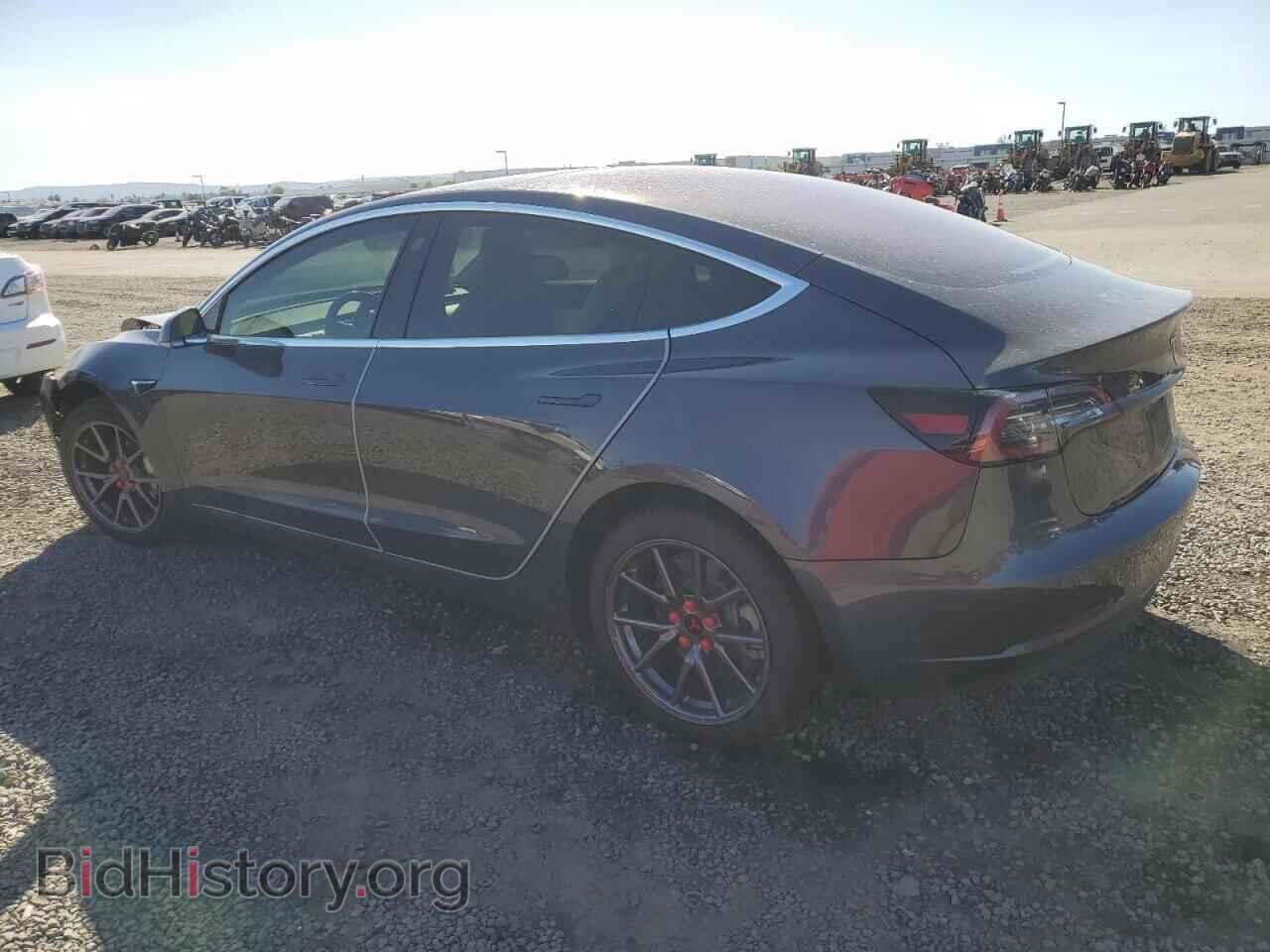2018 TESLA MODEL 3 - VIN: 5YJ3E1EA7JF167450 - Фото 2