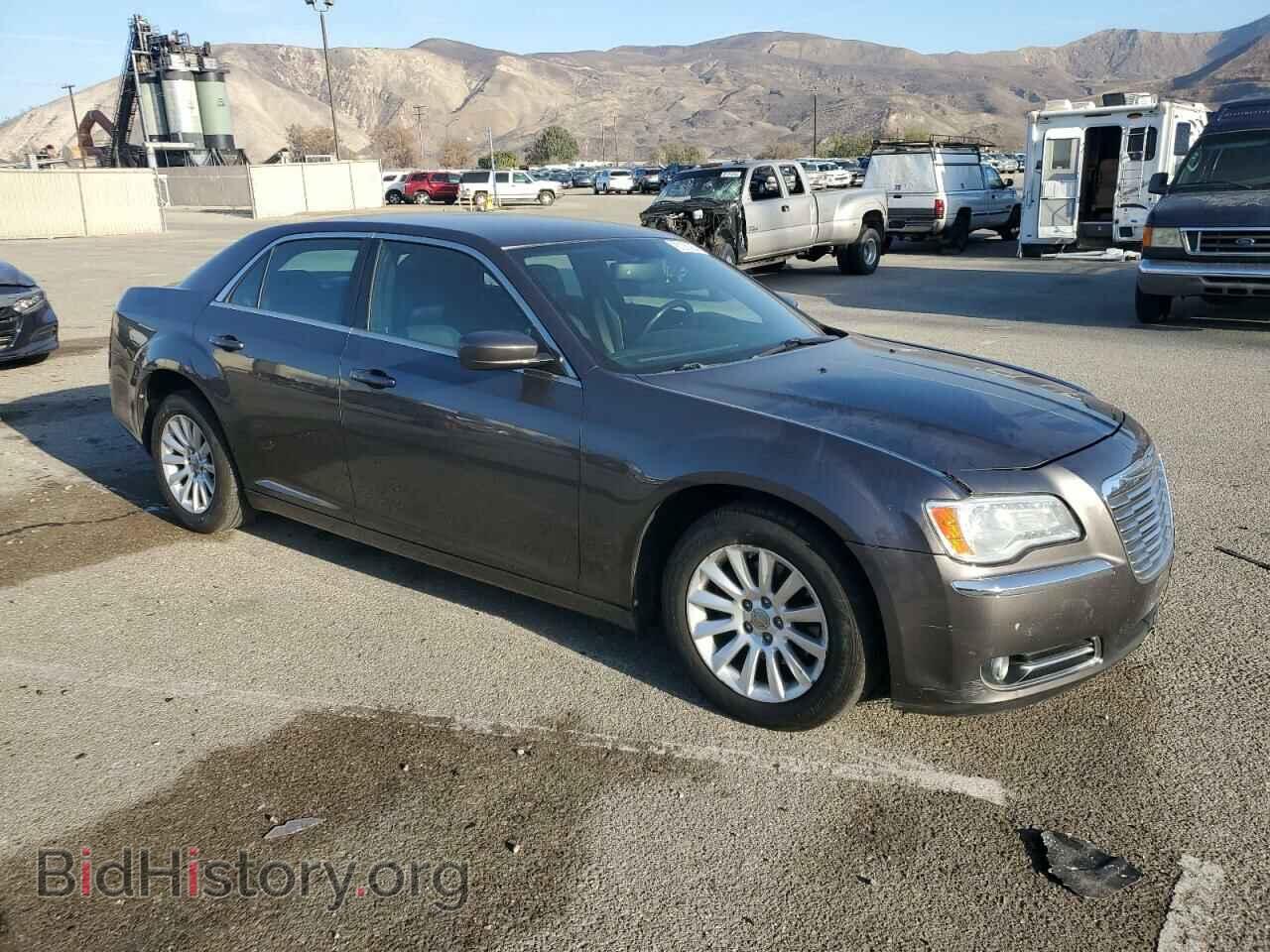 2013 CHRYSLER 300 - VIN: 2C3CCAAG3DH657032 - Фото 4
