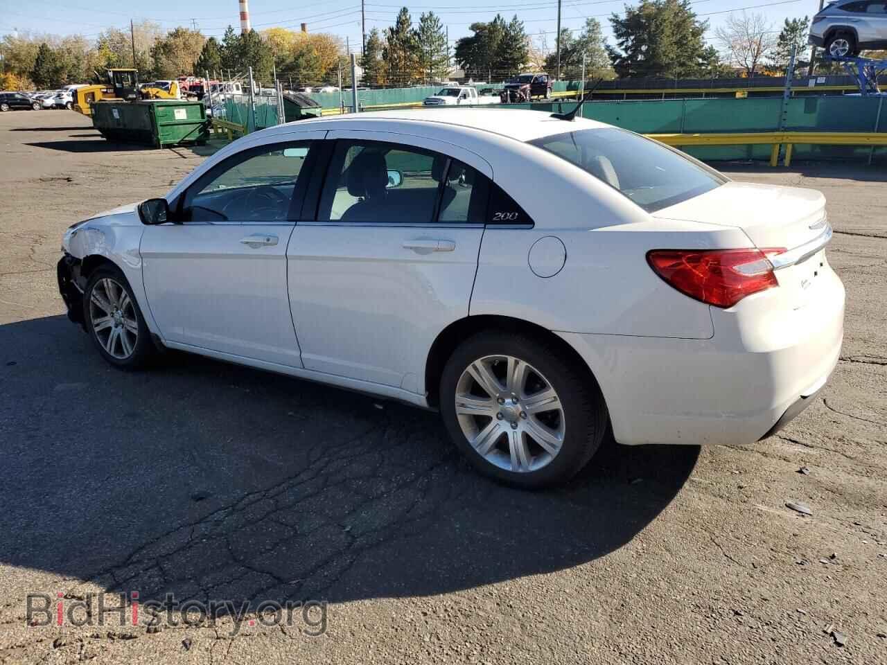 2013 CHRYSLER 200 - VIN: 1C3CCBBB2DN567743 - Photo 2
