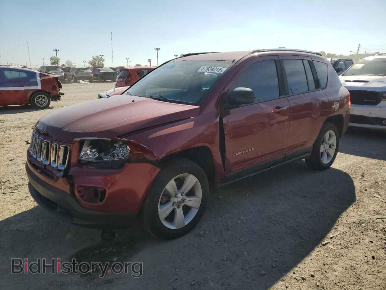 Photo 1J4NF1FB5BD188698 - JEEP COMPASS 2011