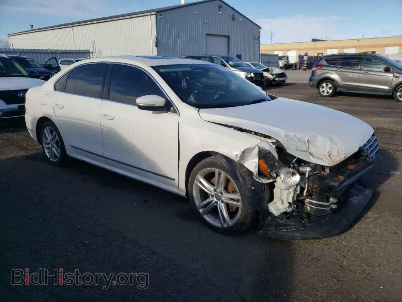 2015 VOLKSWAGEN PASSAT - VIN: 1VWCS7A38FC041926 - Фото 4