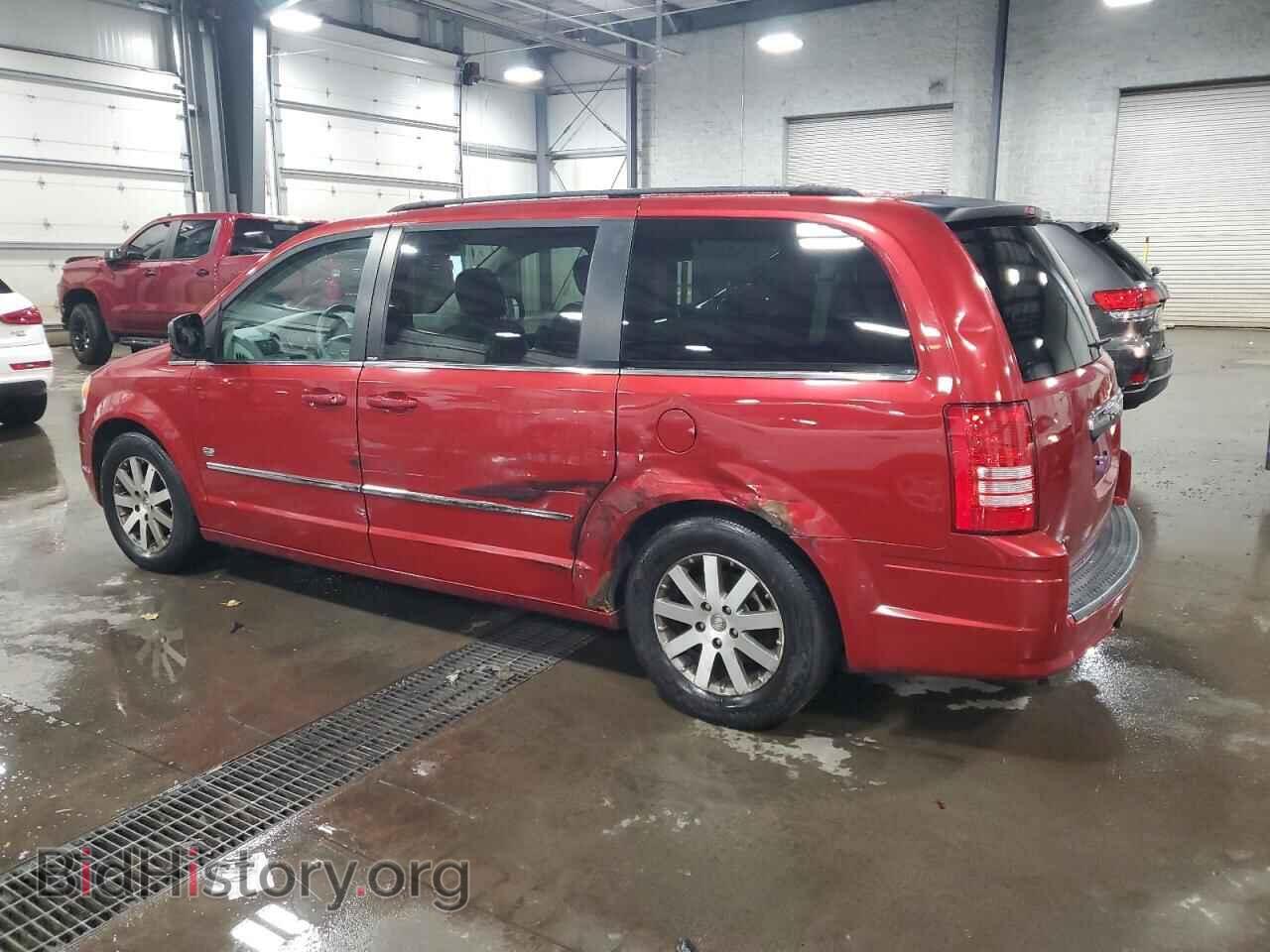 2009 CHRYSLER MINIVAN - VIN: 2A8HR54119R679233 - Photo 2