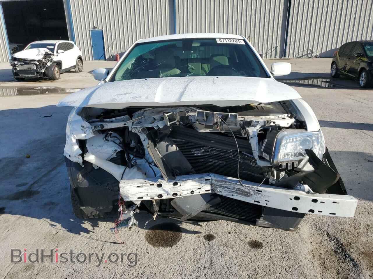 2017 CHRYSLER 300 - VIN: 2C3CCAAG1HH577461 - Фото 5