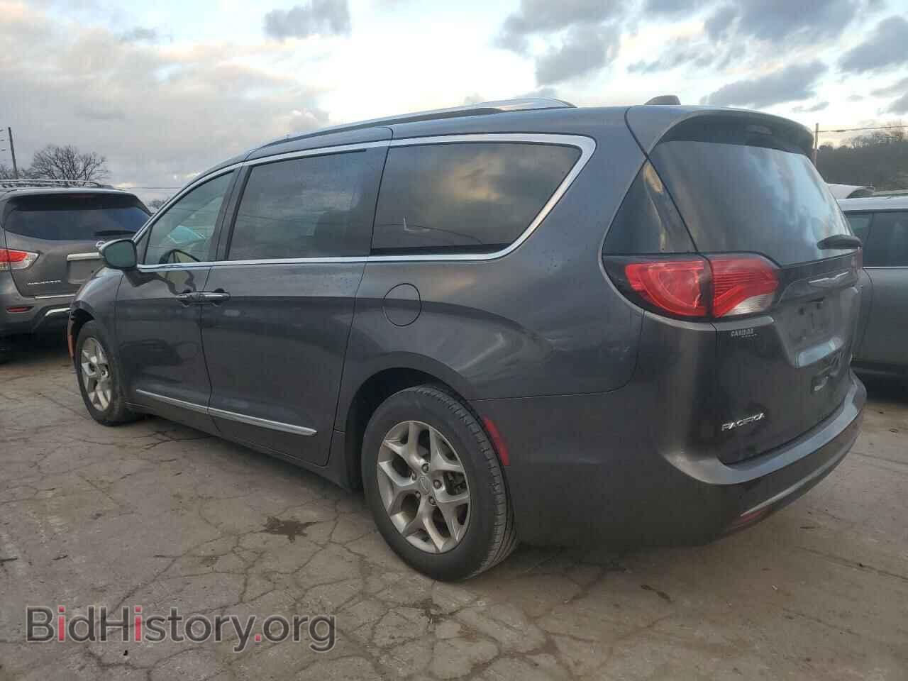 2017 CHRYSLER PACIFICA - VIN: 2C4RC1GG5HR648135 - Фото 2