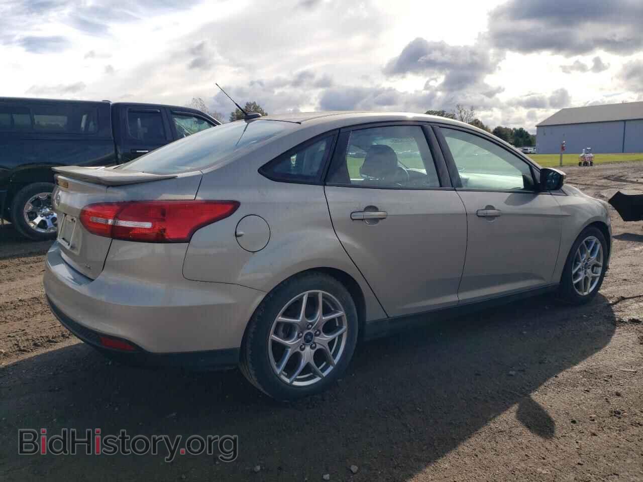 2015 FORD FOCUS - VIN: 1FADP3F21FL217187 - Photo 3