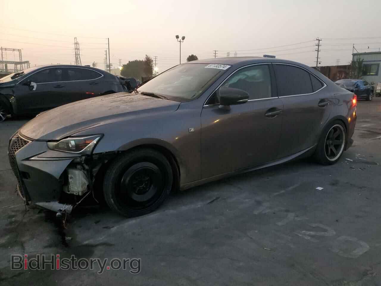 Photo JTHBA1D21J5080953 - LEXUS IS 2018