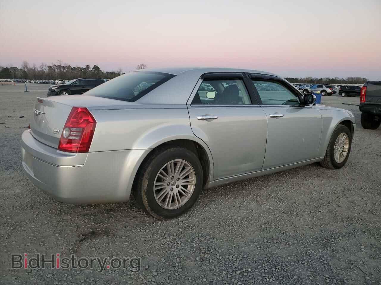 2010 CHRYSLER 300 - VIN: 2C3CA4CD9AH118940 - Фото 3