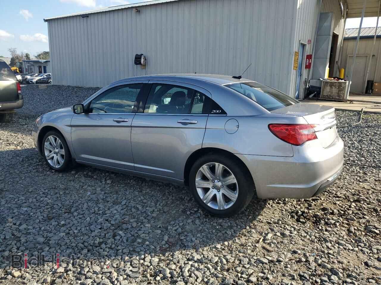 2013 CHRYSLER 200 - VIN: 1C3CCBAB8DN660221 - Фото 2