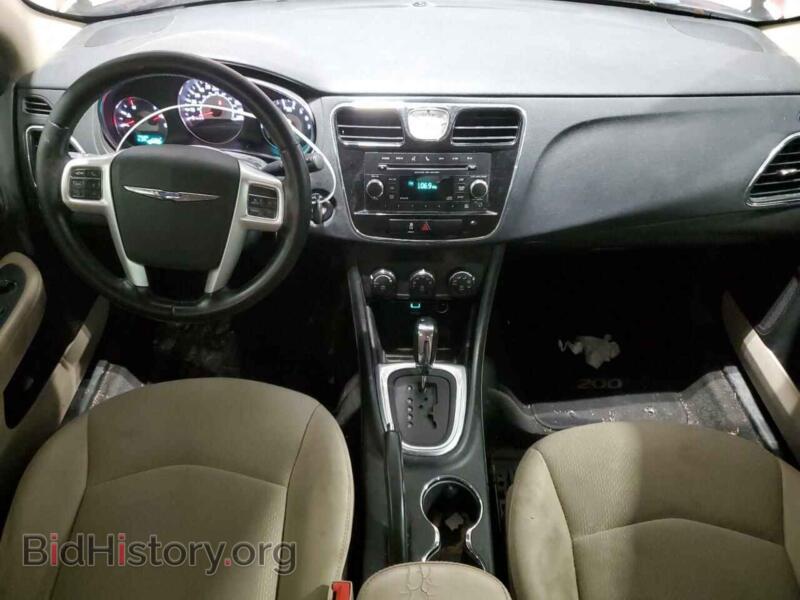 2013 Chrysler 200 (VIN 1C3CCBBB3DN597575) — фото 8 из 12