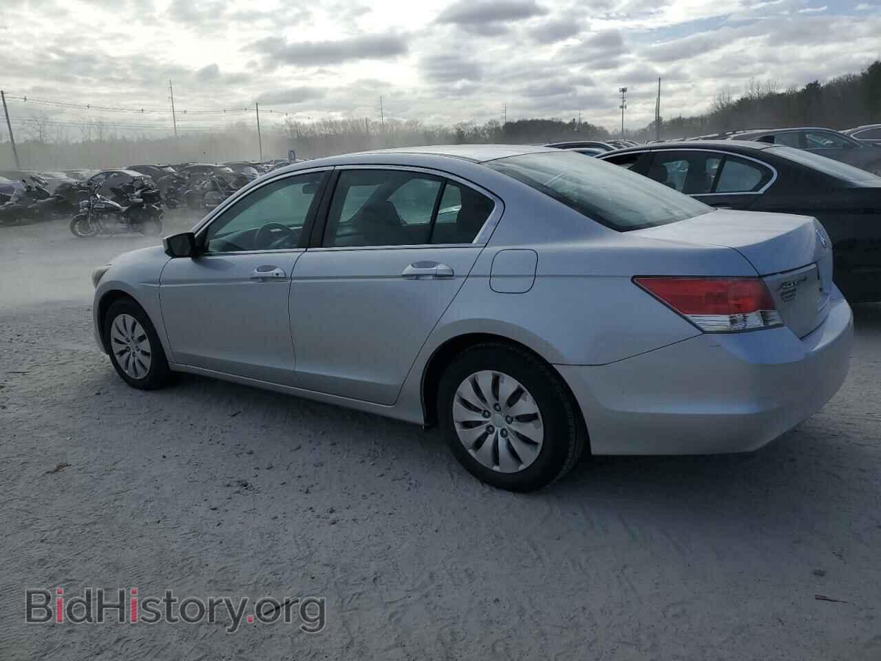 2010 HONDA ACCORD - VIN: 1HGCP2F32AA018647 - Фото 2