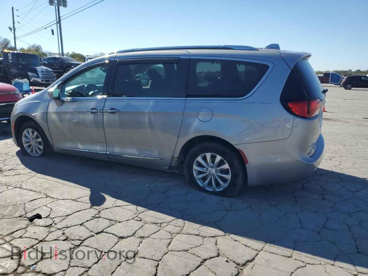 2018 CHRYSLER PACIFICA - VIN: 2C4RC1BG1JR277326 - Фото 2