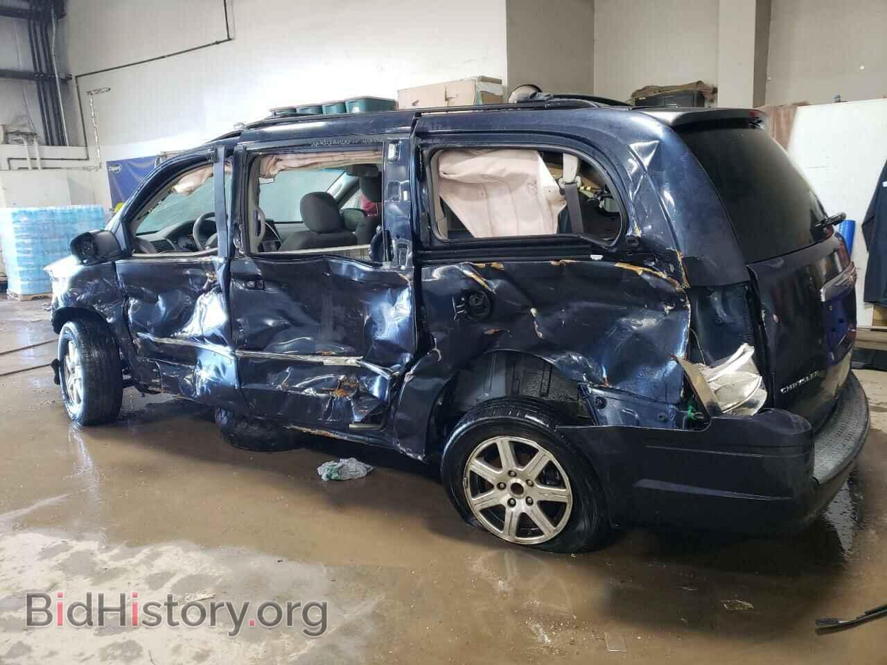 2009 CHRYSLER MINIVAN - VIN: 2A8HR54159R638040 - Фото 2