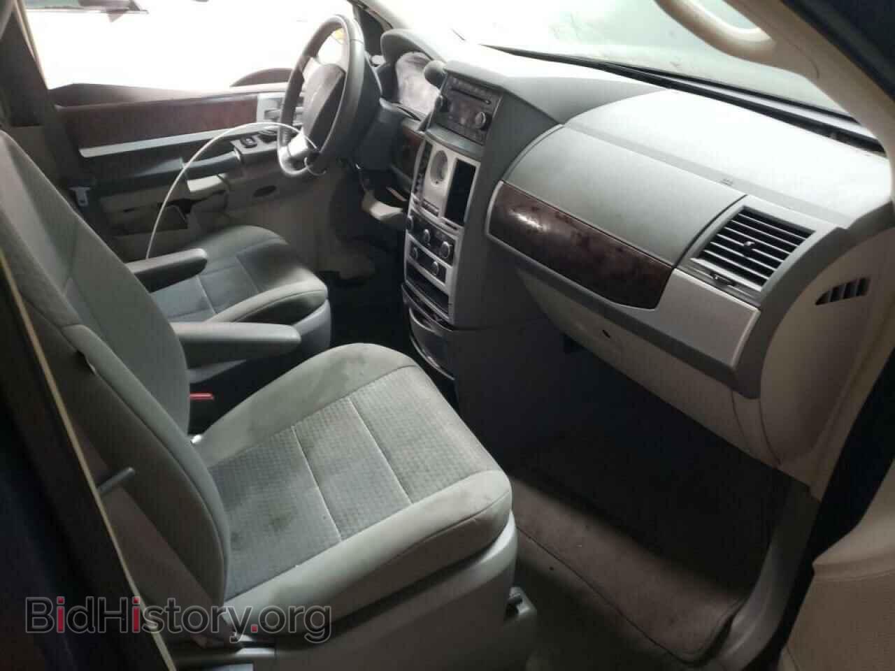 2009 CHRYSLER MINIVAN - VIN: 2A8HR54159R638040 - Фото 7