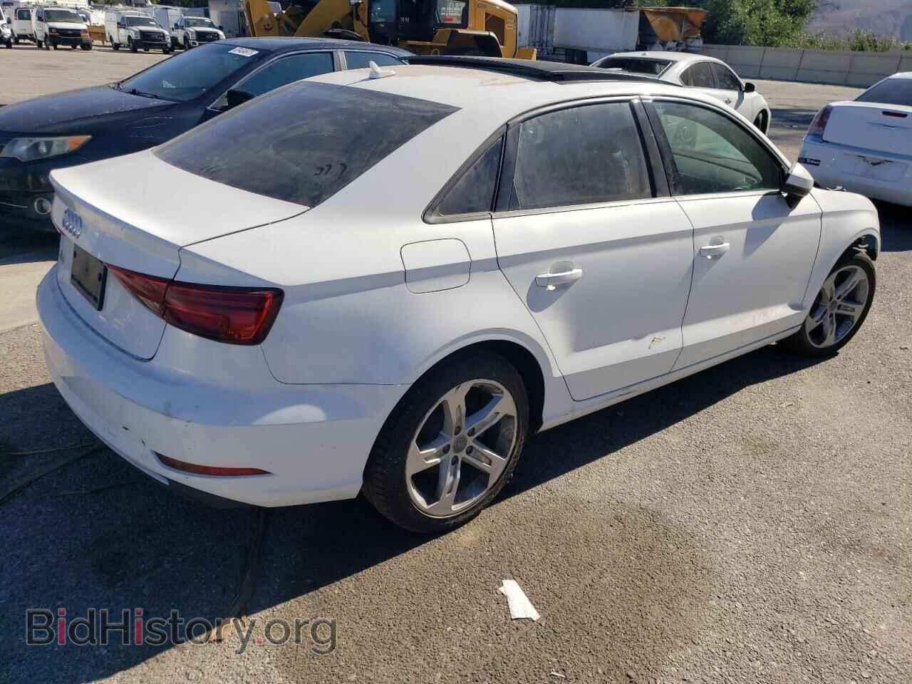 2017 AUDI A3 - VIN: WAUAUGFF3H1029850 - Фото 3