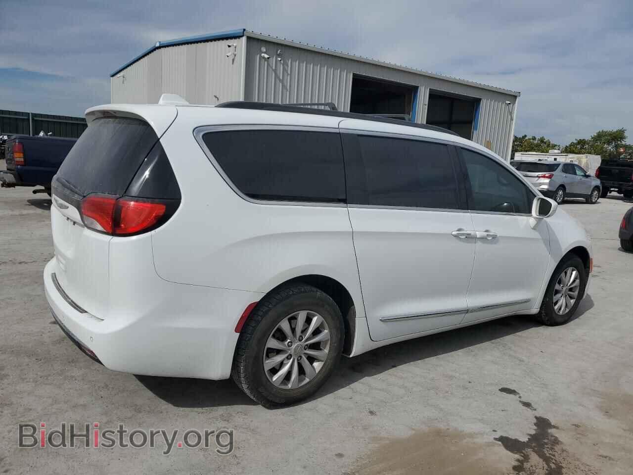 2017 CHRYSLER PACIFICA - VIN: 2C4RC1BG0HR540366 - Фото 3