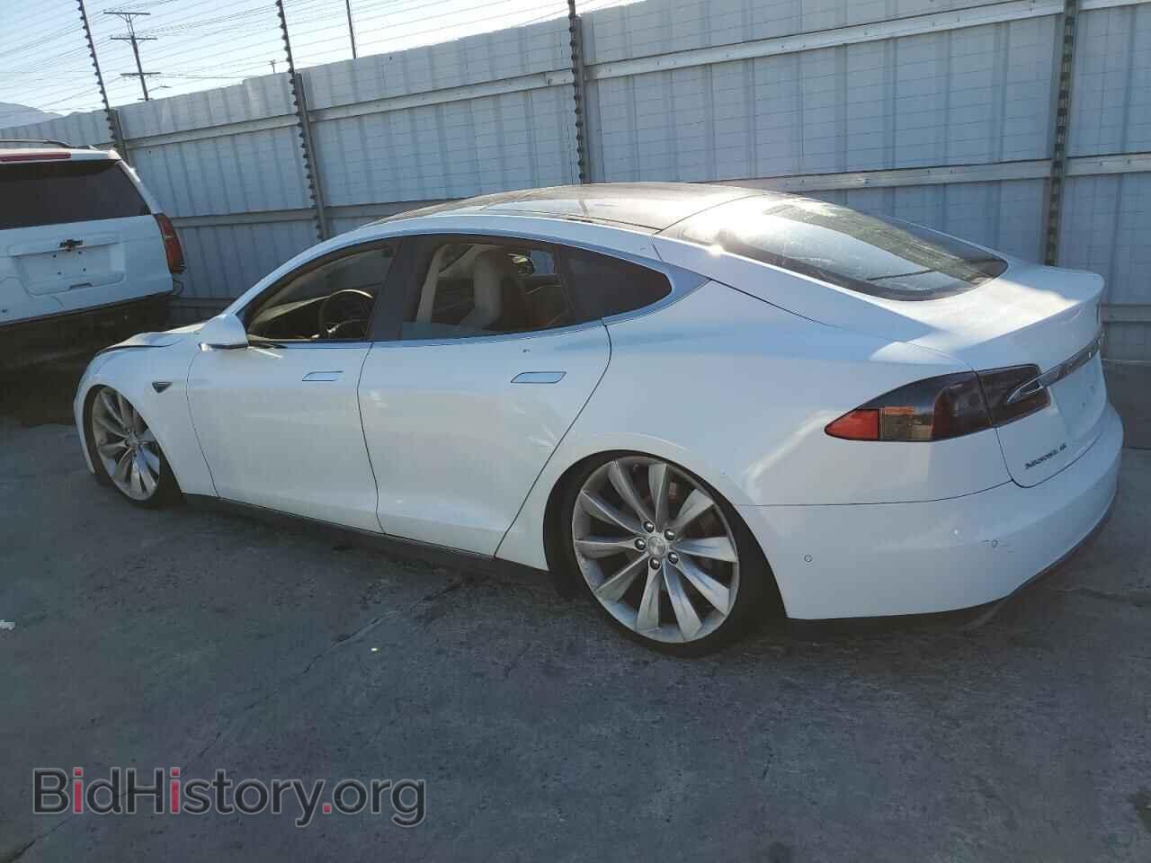 2015 TESLA MODEL S - VIN: 5YJSA1H19FF090459 - Photo 2