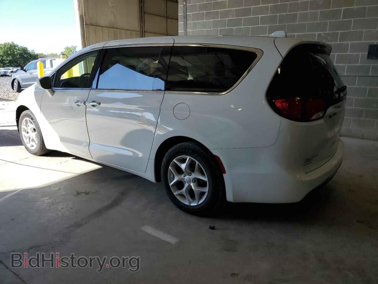2018 CHRYSLER PACIFICA - VIN: 2C4RC1FG7JR128770 - Photo 2