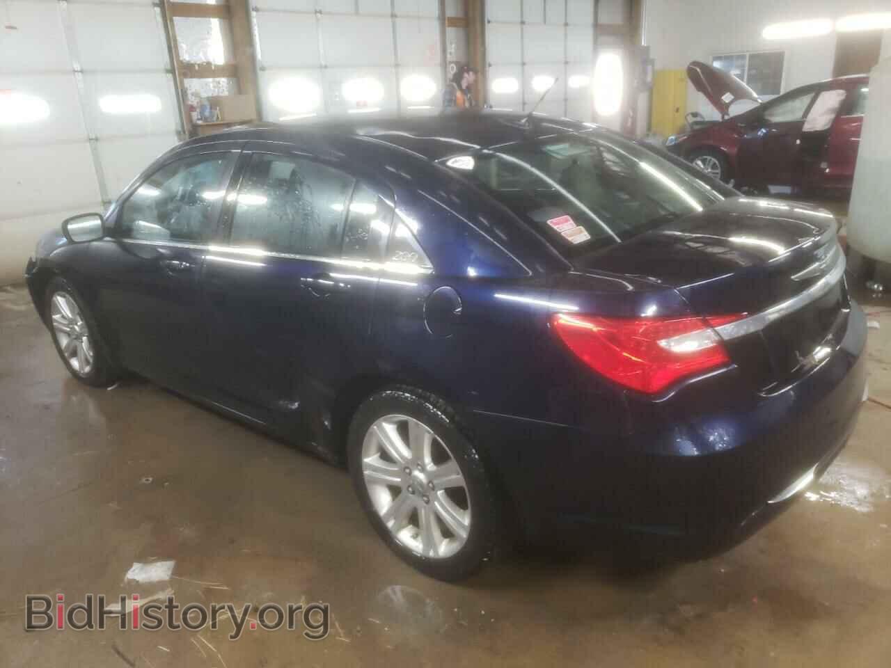 2012 CHRYSLER 200 - VIN: 1C3CCBBG1CN184001 - Фото 2