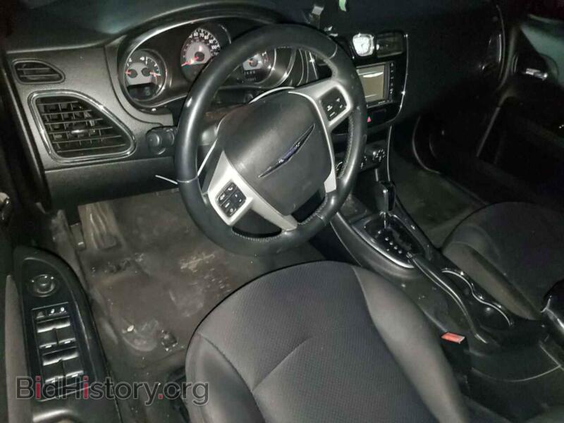 2013 Chrysler 200 (VIN 1C3CCBBB3DN584292) — фото 8 из 14