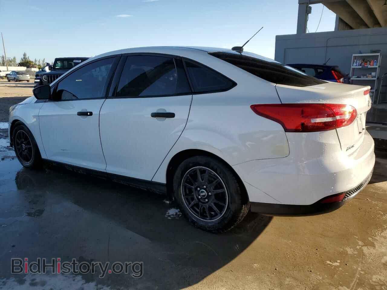 2016 FORD FOCUS - VIN: 1FADP3E2XGL383663 - Фото 2