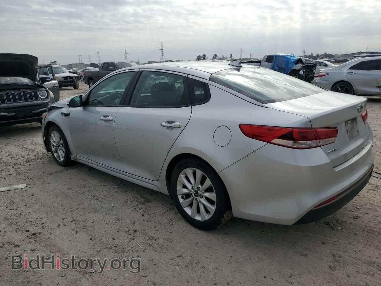 2017 KIA OPTIMA - VIN: 5XXGT4L33HG156529 - Фото 2