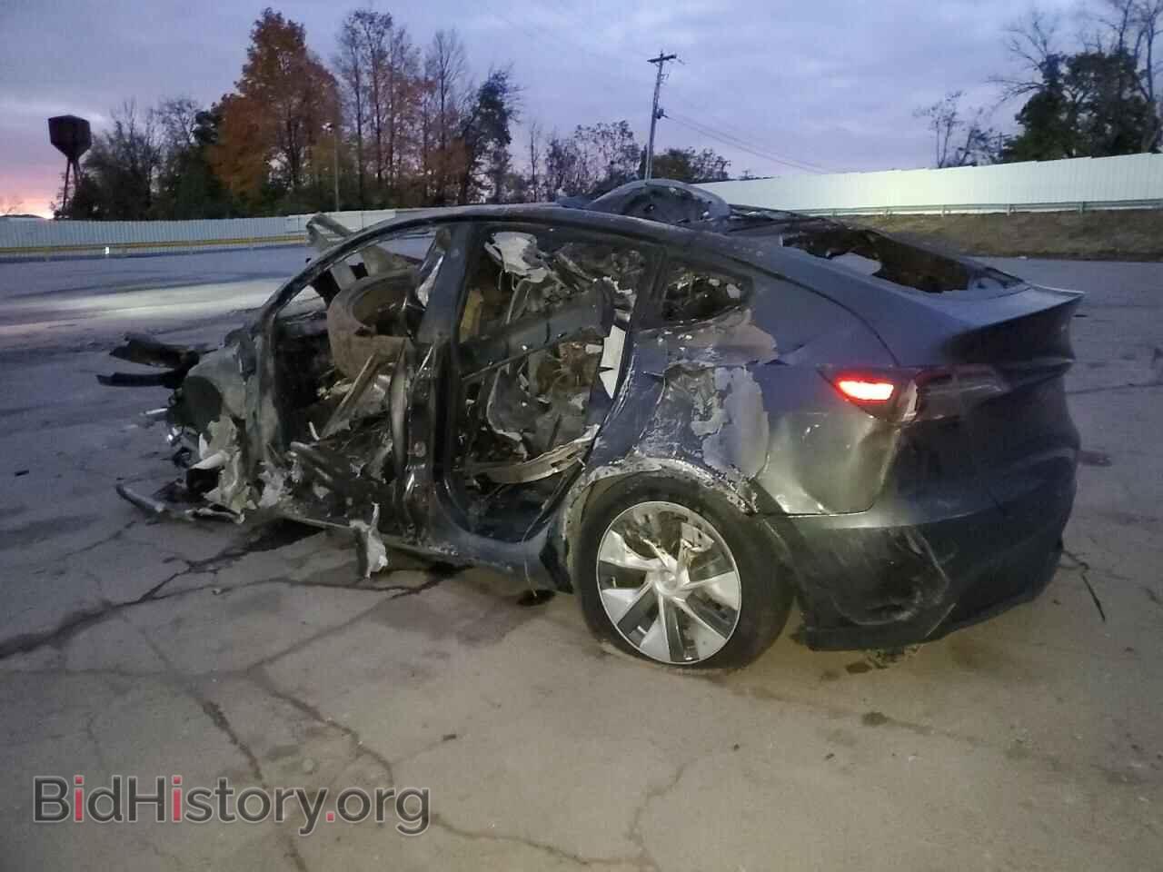2024 TESLA MODEL Y - VIN: 7SAYGAEE5RF092460 - Фото 2