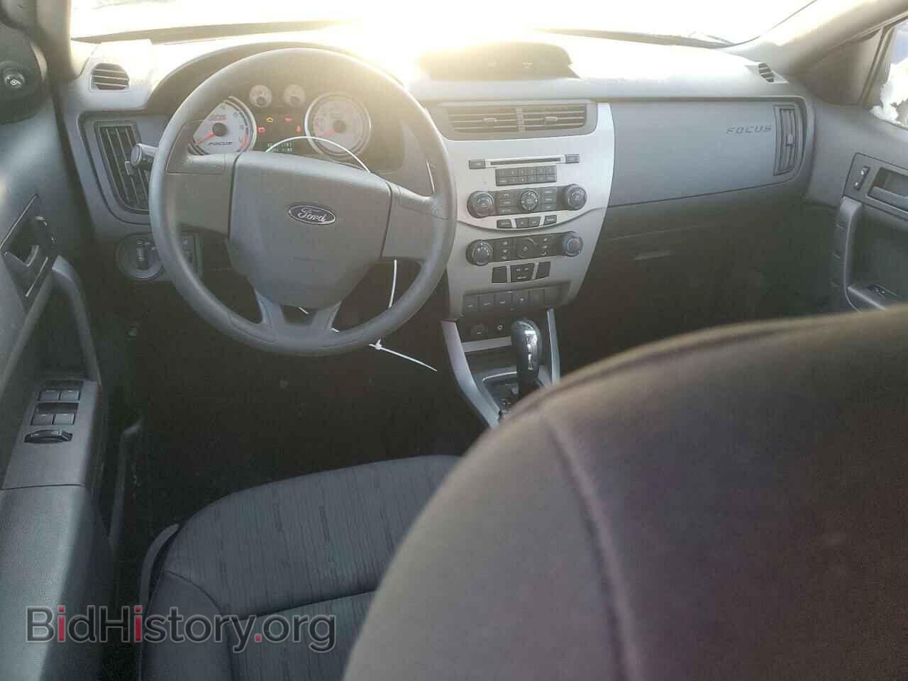 2011 FORD FOCUS - VIN: 1FAHP3FN0BW157097 - Фото 8