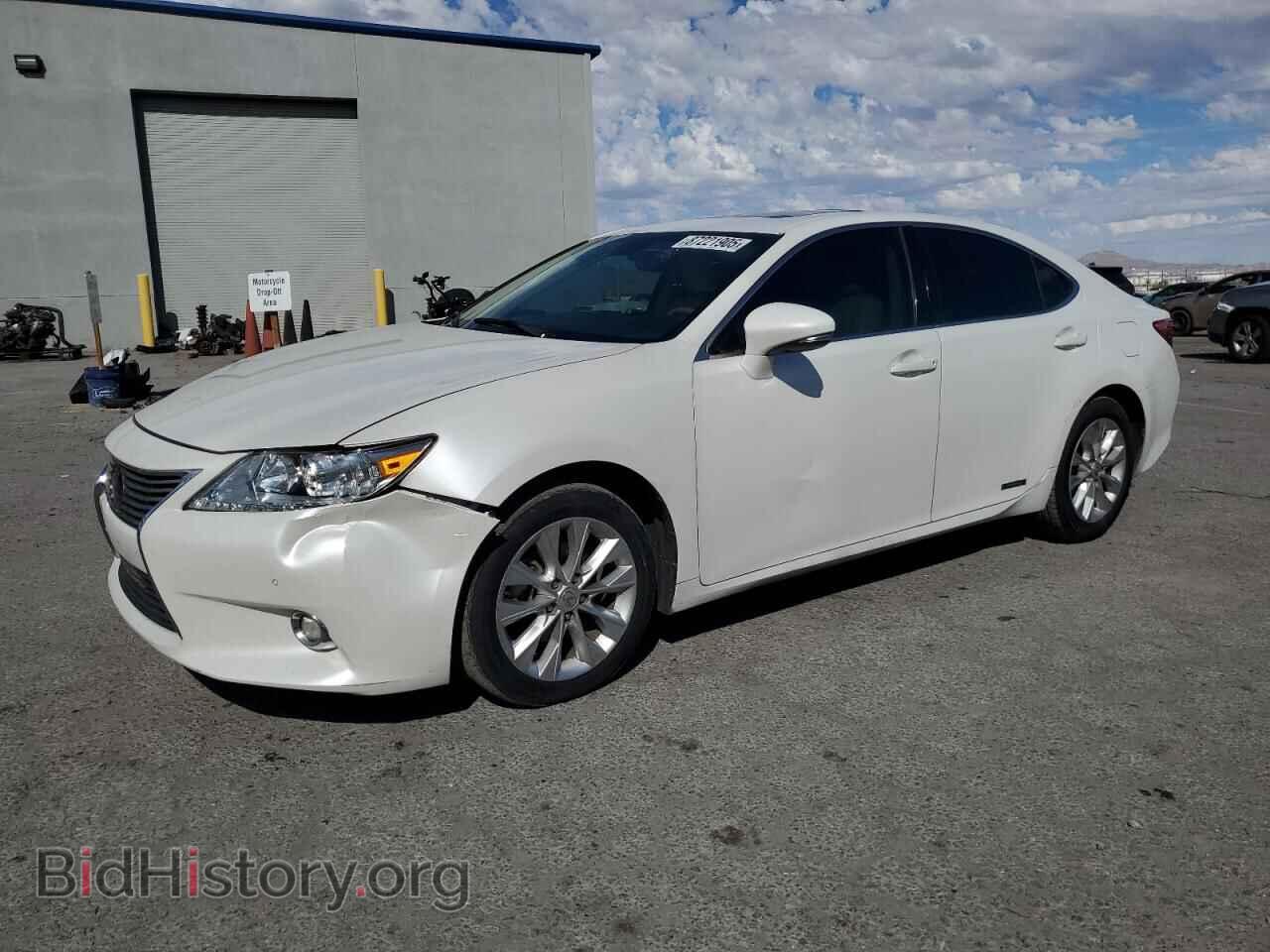 Фотография JTHBW1GGXE2067943 - LEXUS ES300 2014