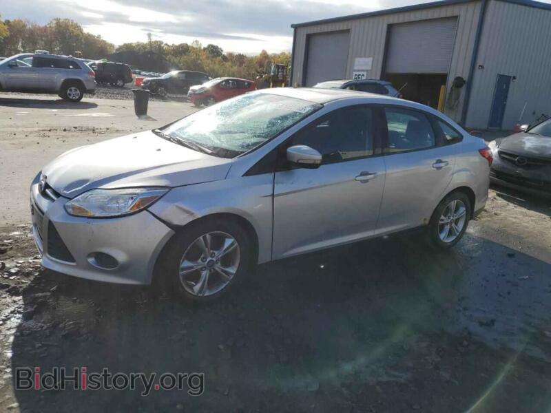 2014 Ford FOCUS SE (VIN 1FADP3F23EL221420) — photo 1 of 14, Copart, damage: front end